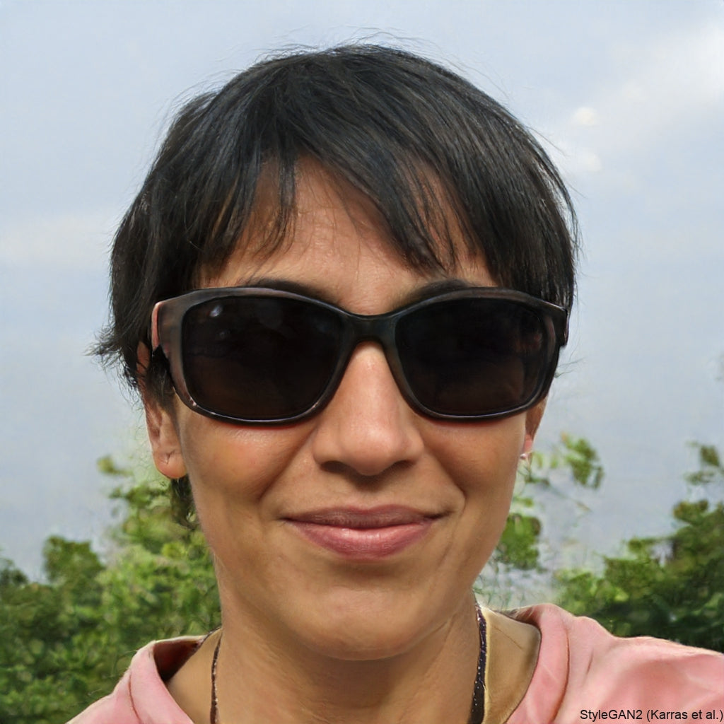 <em>Dora Lucia</em>
